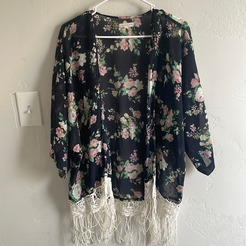 Floral kimono with fringe